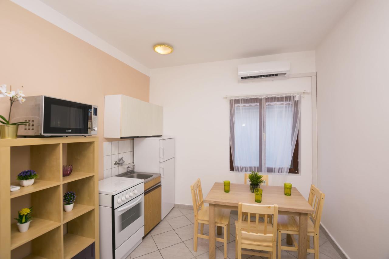 Apartments Katarina Pirovac Kültér fotó