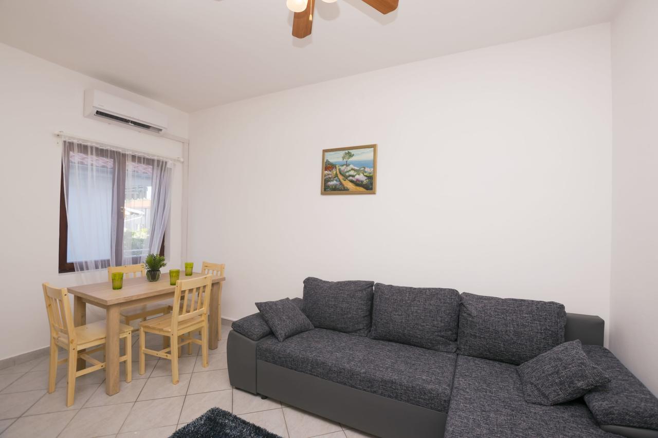 Apartments Katarina Pirovac Kültér fotó